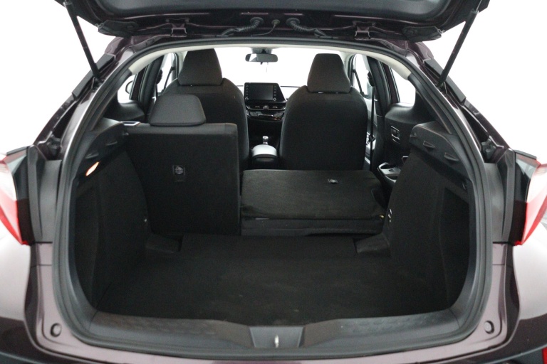 Toyota C-HR - 1.8 Hybrid Business 23