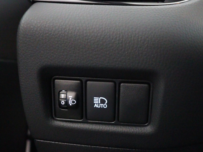 Toyota C-HR - 1.8 Hybrid Business