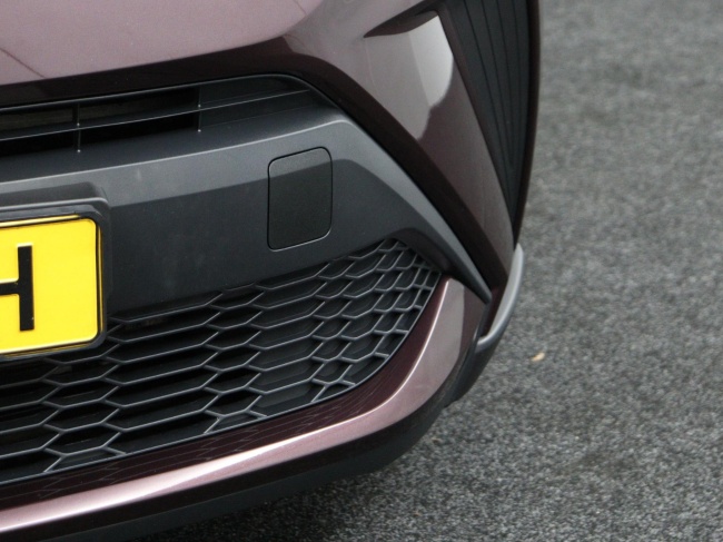 Toyota C-HR - 1.8 Hybrid Business