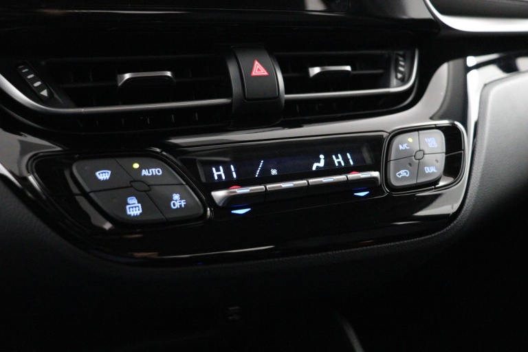 Toyota C-HR - 1.8 Hybrid Business 7