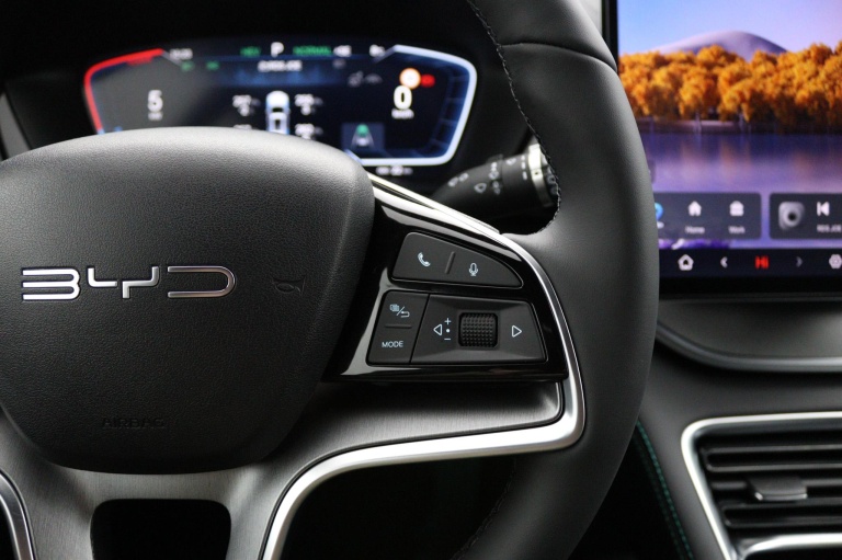 BYD SEAL U - 1.5 DM-i FWD Boost 16