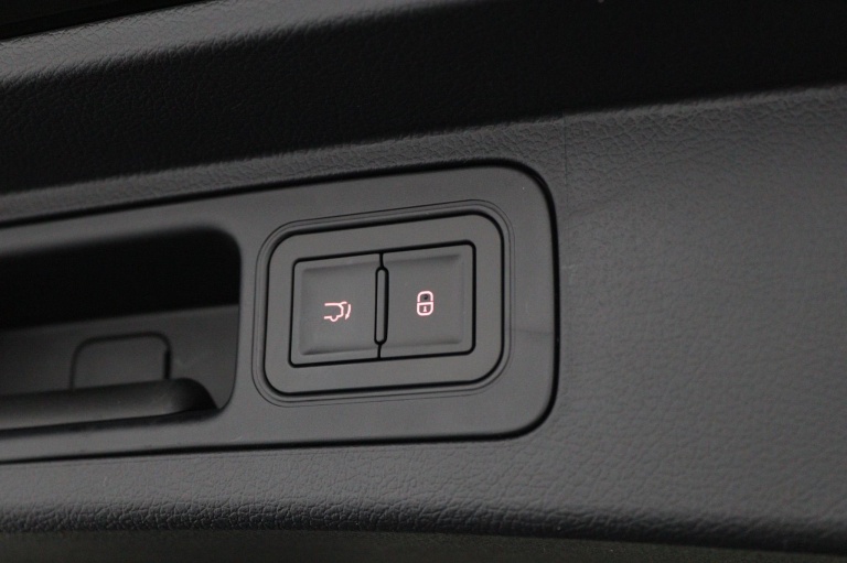 BYD SEAL U - 1.5 DM-i FWD Boost 37