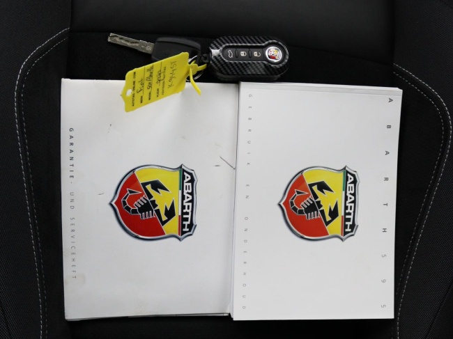 Fiat 500 C - 1.4 T-Jet Abarth Competizione 70th Anniversary