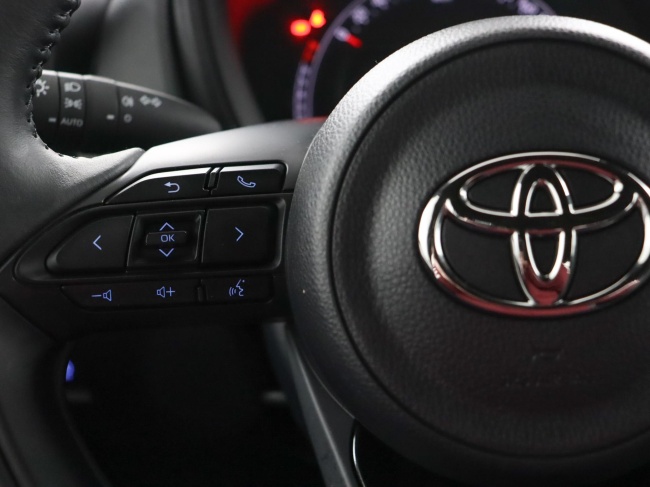 Toyota Aygo X - 1.0 VVT-i MT Play