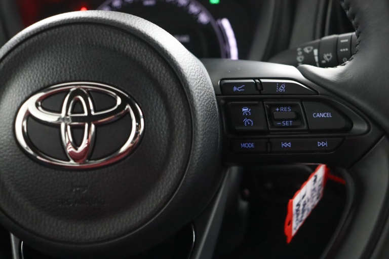 Toyota Aygo X - 1.0 VVT-i MT Play 19