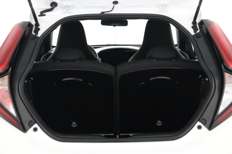 Toyota Aygo X - 1.0 VVT-i MT Play 23