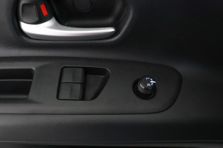 Toyota Aygo X - 1.0 VVT-i MT Play 28