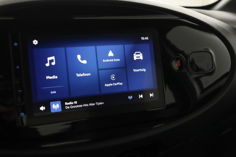 Toyota Aygo X - 1.0 VVT-i MT Play 39