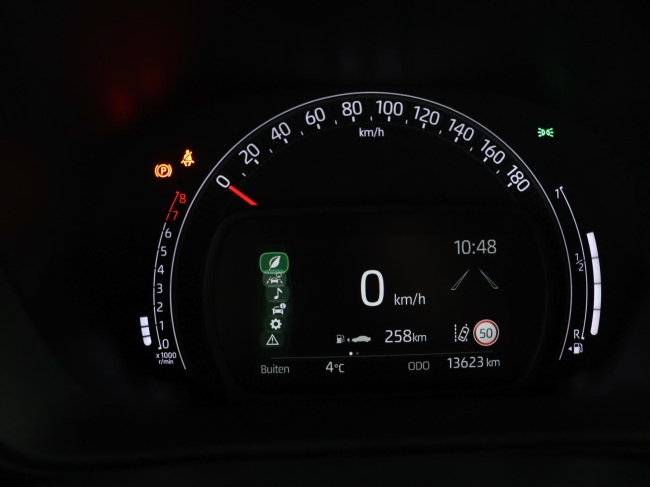 Toyota Aygo X - 1.0 VVT-i MT Play