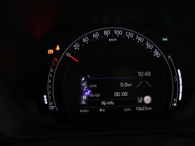 Toyota Aygo X - 1.0 VVT-i MT Play