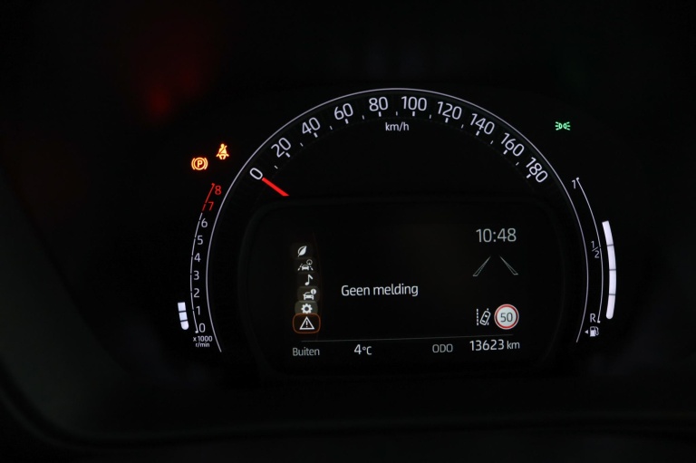 Toyota Aygo X - 1.0 VVT-i MT Play 50