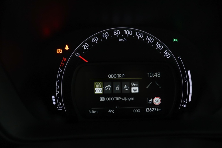 Toyota Aygo X - 1.0 VVT-i MT Play 6