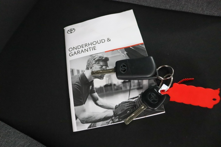 Toyota Aygo X - 1.0 VVT-i MT Play 9