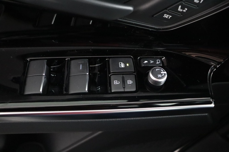 Toyota bZ4X - Premium 4WD 71 kWh 28