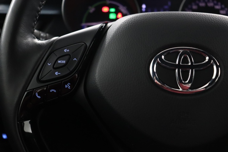 Toyota C-HR - 2.0 Hybrid First Edition 19