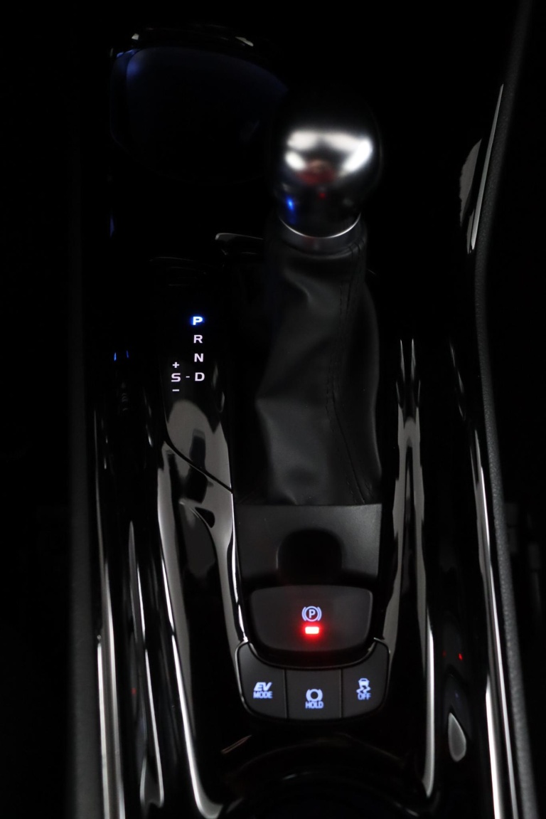 Toyota C-HR - 2.0 Hybrid First Edition 27