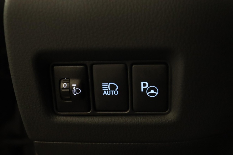 Toyota C-HR - 2.0 Hybrid First Edition 30