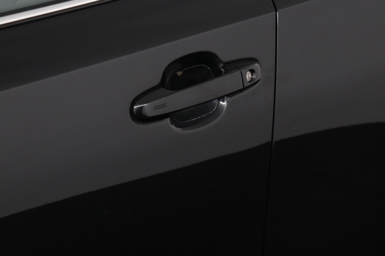 Toyota C-HR - 2.0 Hybrid First Edition 38