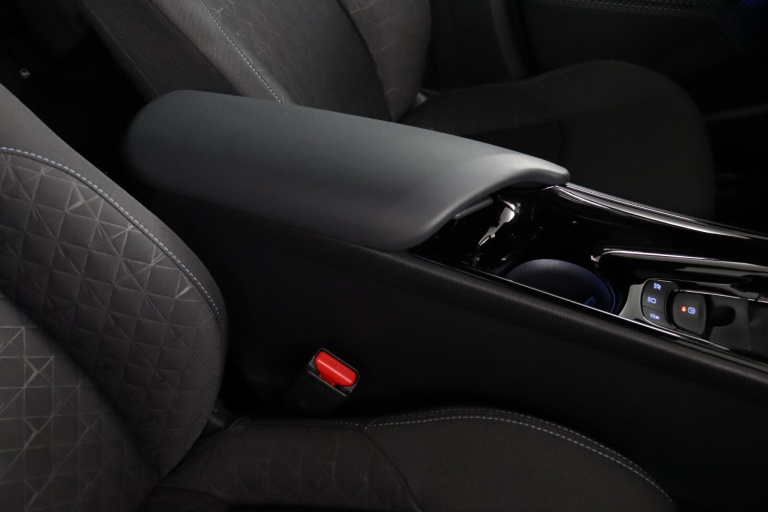 Toyota C-HR - 2.0 Hybrid First Edition 54