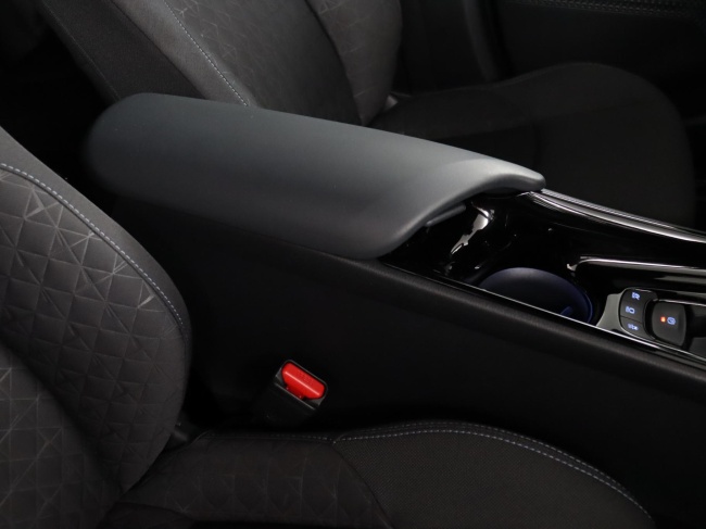 Toyota C-HR - 2.0 Hybrid First Edition