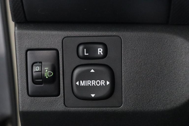 Toyota Yaris - 1.0 VVTi Acces 25