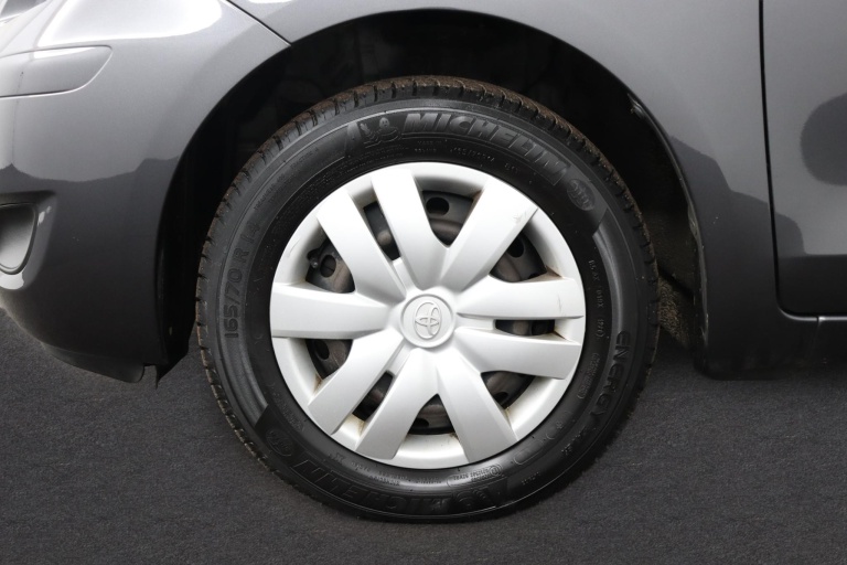 Toyota Yaris - 1.0 VVTi Acces 33