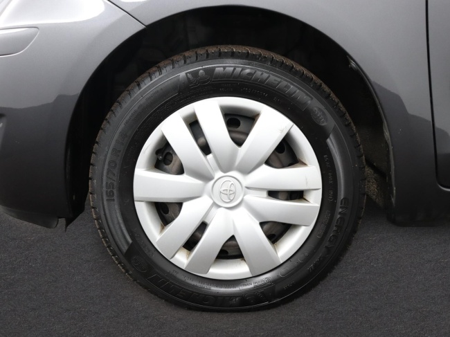 Toyota Yaris - 1.0 VVTi Acces