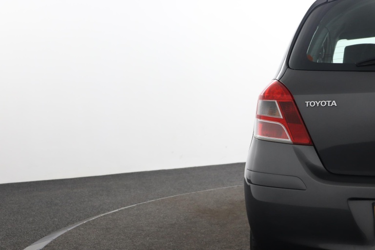 Toyota Yaris - 1.0 VVTi Acces 36