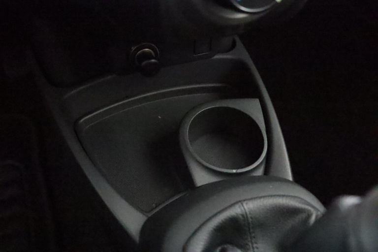 Toyota Yaris - 1.0 VVTi Acces 37