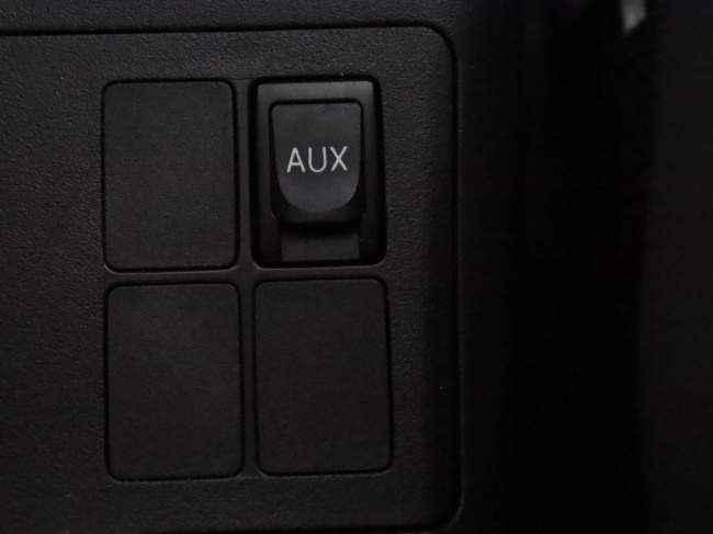 Toyota Yaris - 1.0 VVTi Acces