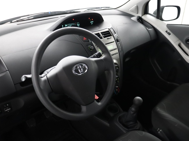 Toyota Yaris - 1.0 VVTi Acces