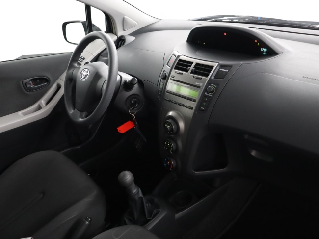 Toyota Yaris - 1.0 VVTi Acces