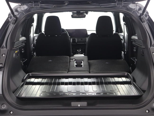 Toyota Urban Cruiser - Dynamic 61 kWh