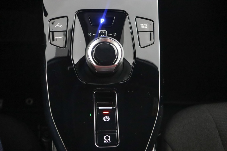 Toyota Urban Cruiser - Dynamic 61 kWh 27