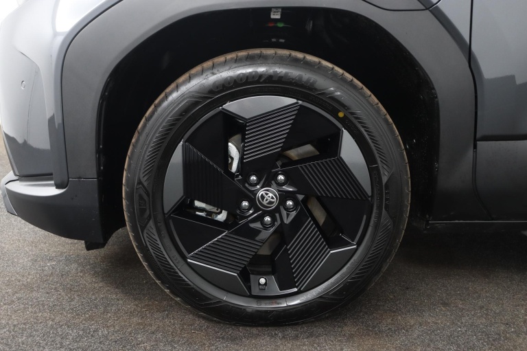 Toyota Urban Cruiser - Dynamic 61 kWh 36