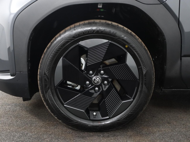 Toyota Urban Cruiser - Dynamic 61 kWh