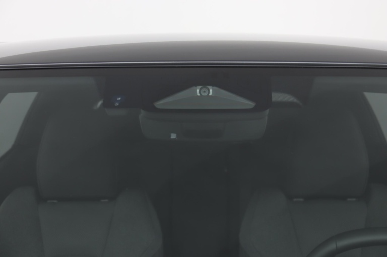 Toyota Urban Cruiser - Dynamic 61 kWh 38