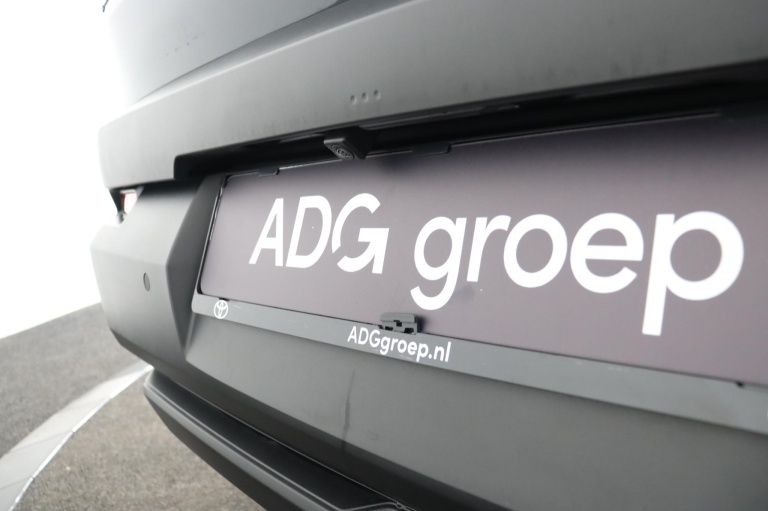 Toyota Urban Cruiser - Dynamic 61 kWh 41