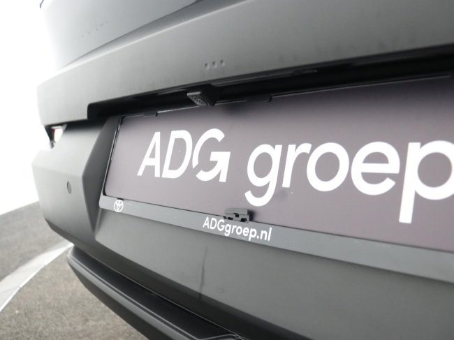 Toyota Urban Cruiser - Dynamic 61 kWh