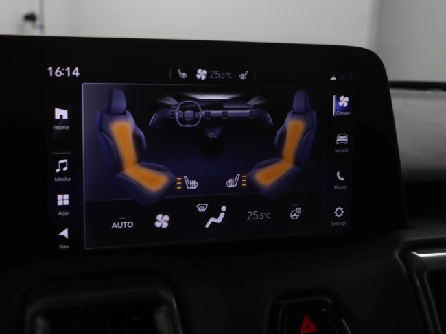 Toyota Urban Cruiser - Dynamic 61 kWh