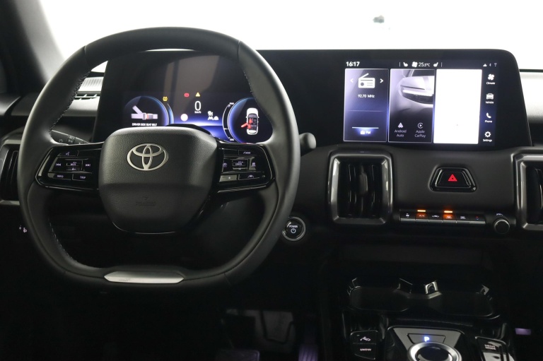 Toyota Urban Cruiser - Dynamic 61 kWh 54