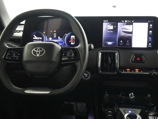 Toyota Urban Cruiser - Dynamic 61 kWh