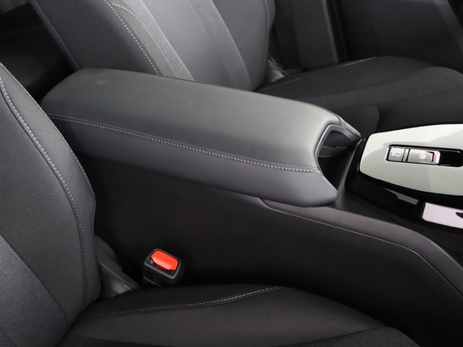 Toyota Urban Cruiser - Dynamic 61 kWh