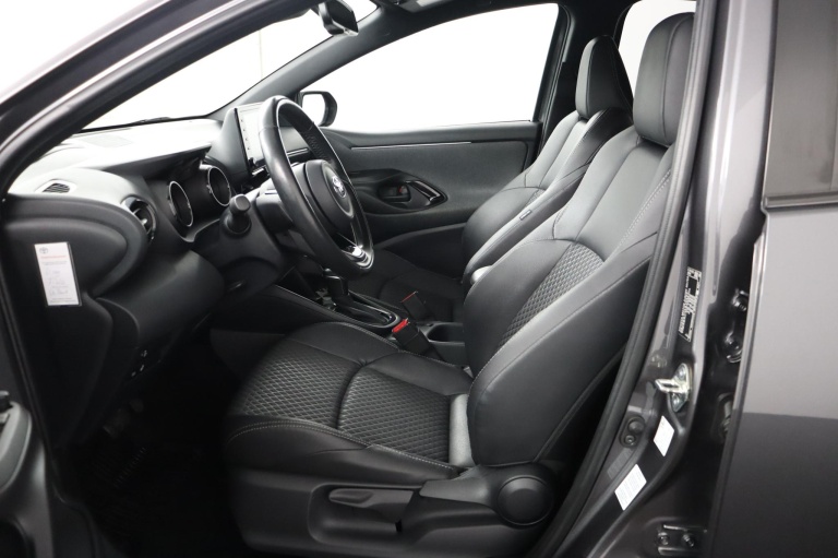 Toyota Yaris - 1.5 Hybrid Dynamic Limited 17