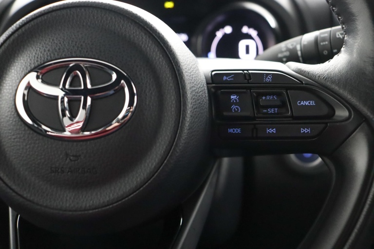 Toyota Yaris - 1.5 Hybrid Dynamic Limited 21