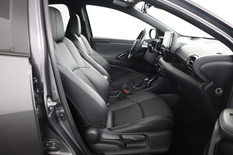 Toyota Yaris - 1.5 Hybrid Dynamic Limited 22