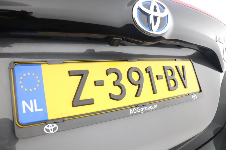 Toyota Yaris - 1.5 Hybrid Dynamic Limited 40