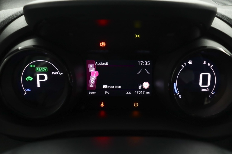 Toyota Yaris - 1.5 Hybrid Dynamic Limited 43