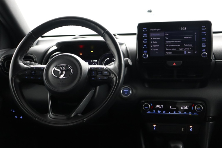 Toyota Yaris - 1.5 Hybrid Dynamic Limited 56