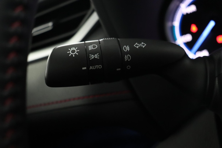 Toyota RAV4 - 2.5 Plug-in Hybrid AWD Bi-Tone Plus 31